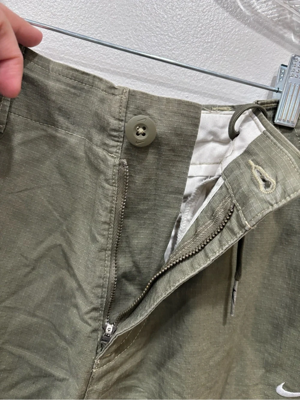 Nike SB Ripstop Skate Cargo Loose Fit Pants Men’s Size 28 ( NO ANKLE STRING )